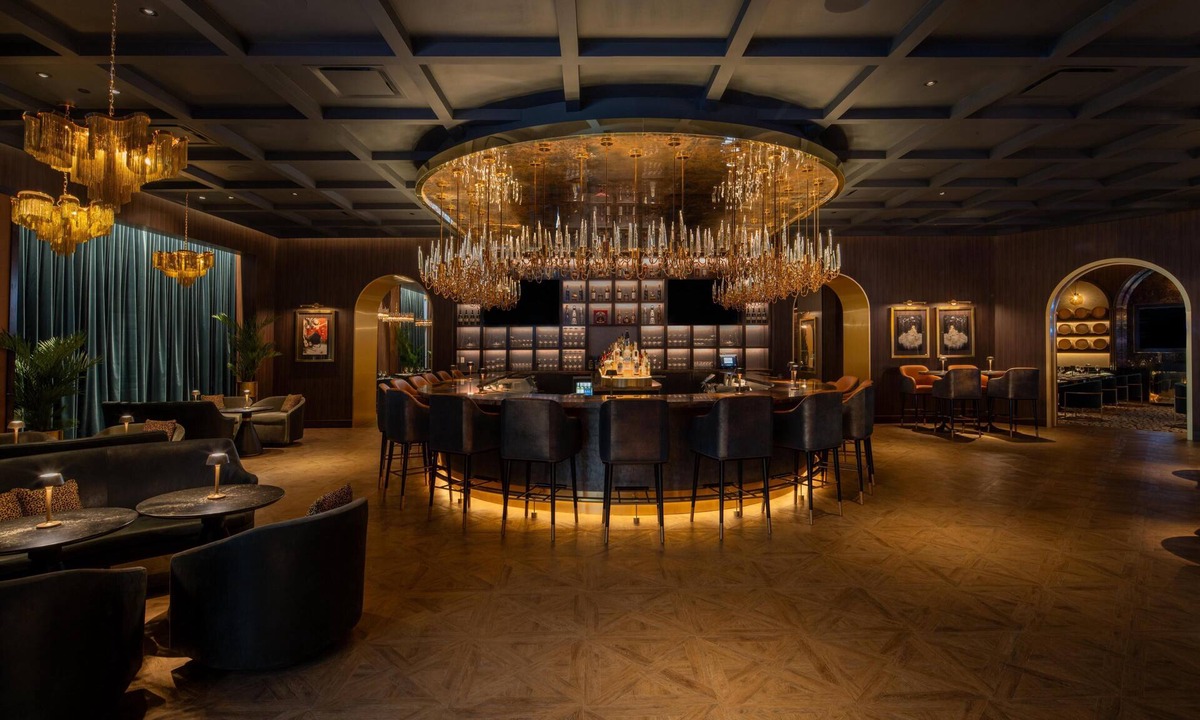 Bossier City Hotel | Live Casino & Hotel Louisiana, Curio Collection by Hilton