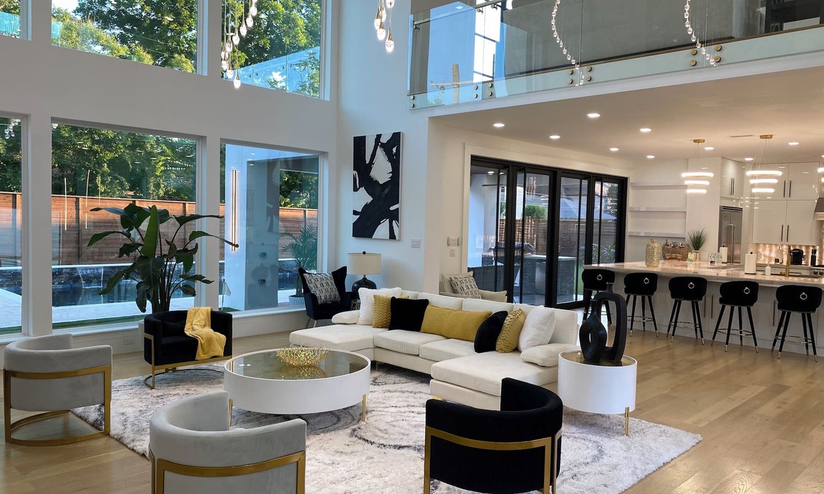 Preston Hollow Villa | LUXE! New Luxury Mansion in the Prestigious Dallas Preston Hollow Neighborhood