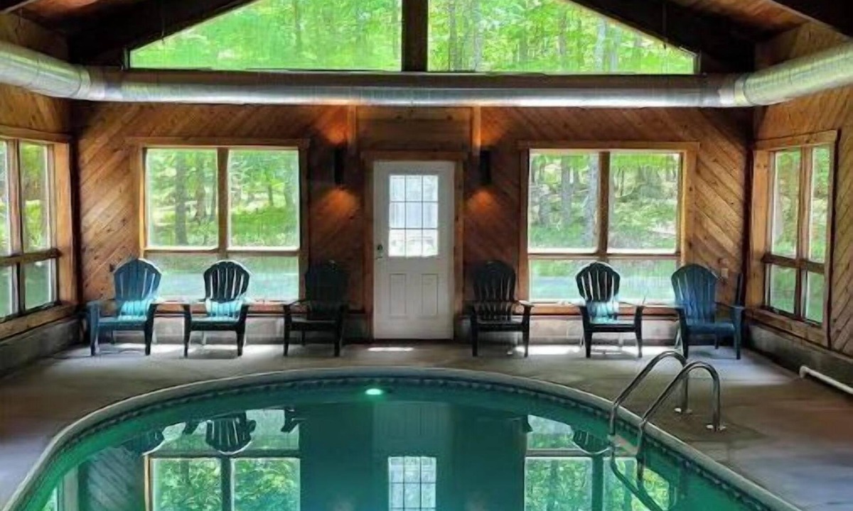 Town of Webb House | Luxury Cabin with Indoor Heated SaltWater Pool!