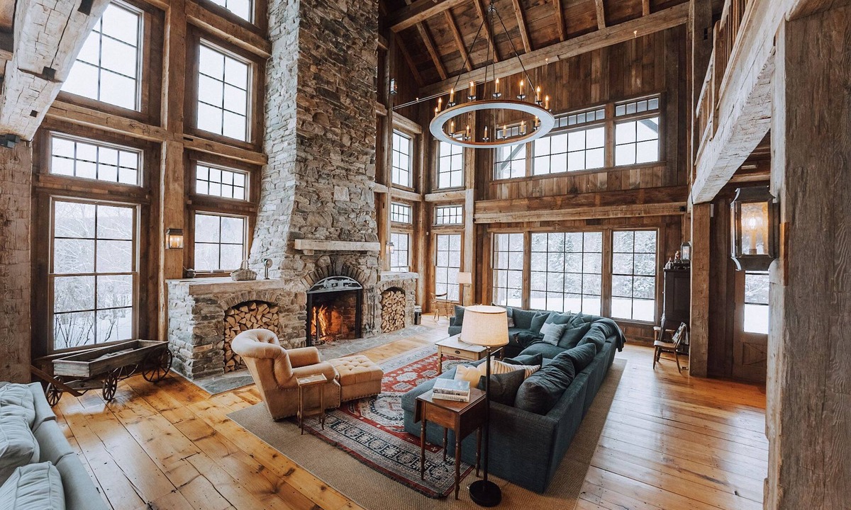 Londonderry House | Luxury Custom Built Post and Beam