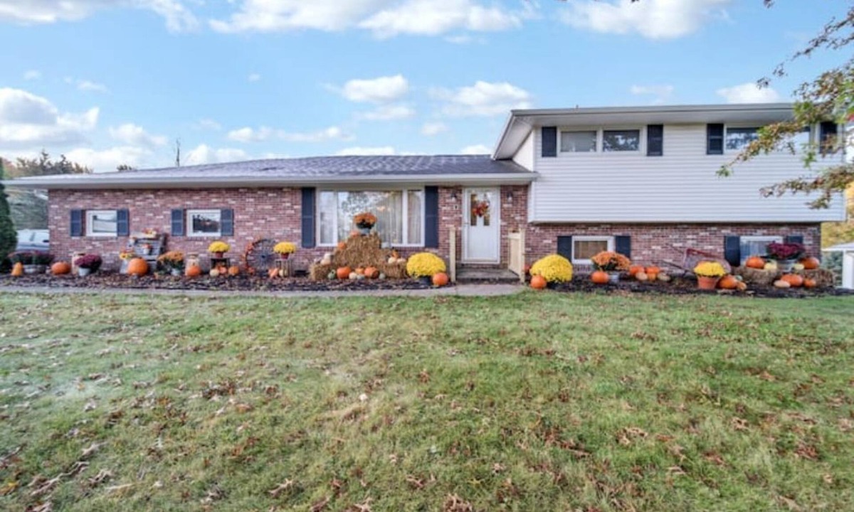 Meadville House | Luxury Farm Getaway at Sunset Hill