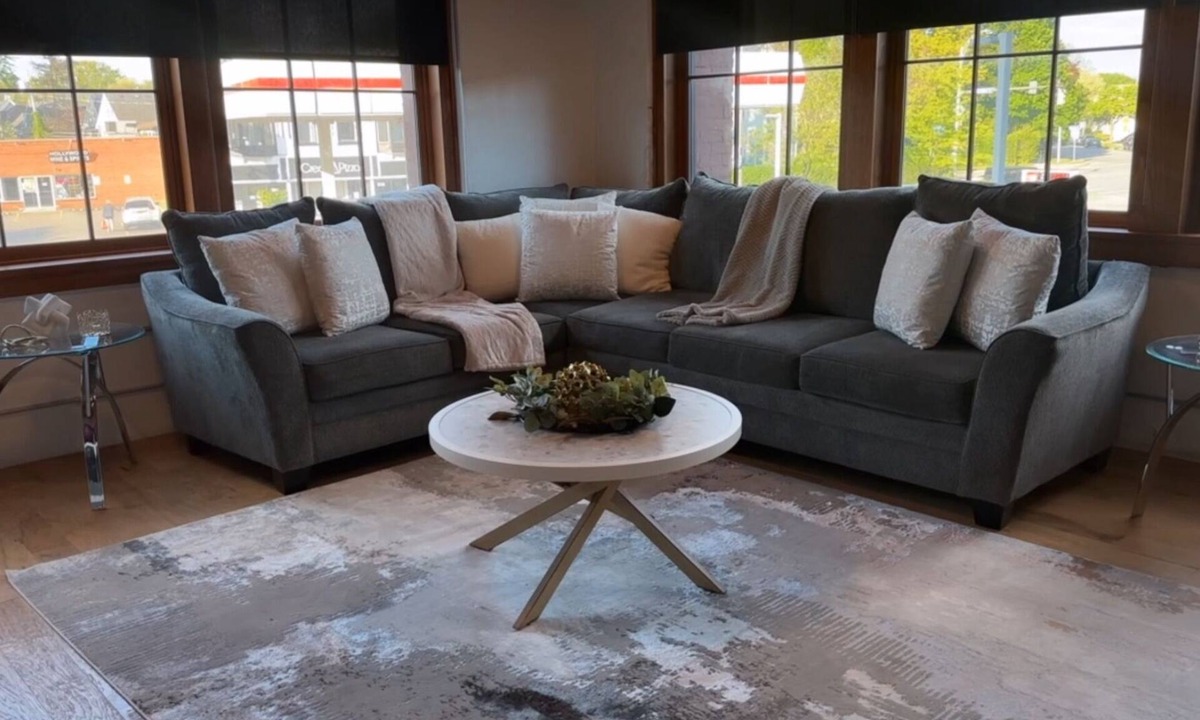Downtown Rochester Apartment | Luxury industrial loft, perfectly located in the heart of downtown Rochester.