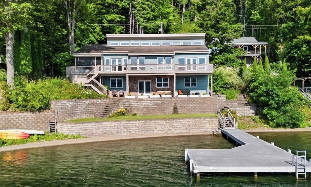 Town of Jerusalem House | Luxury Lake House, Dock, Firepit, Lake Access