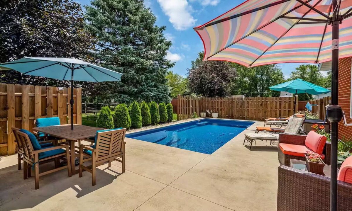 Galloway House | Luxury Ranch Retreat, 5BR, Modern Home, Pool, etc