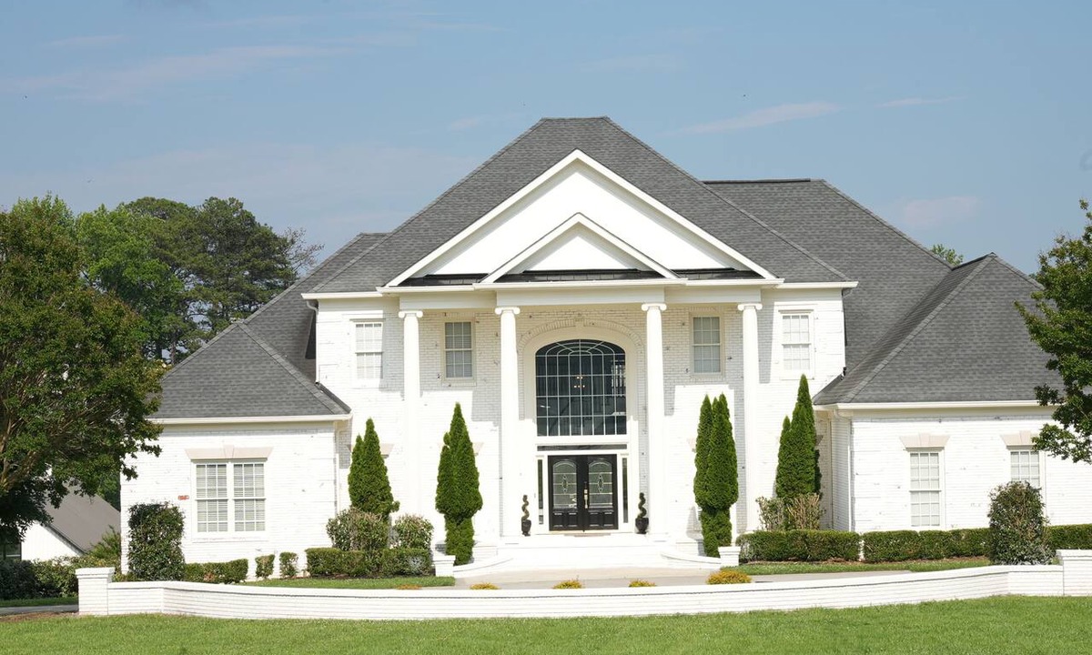 Buford House | Luxury Resort Style House with pond & Bridal Suite near mall of GA, Lake lanier