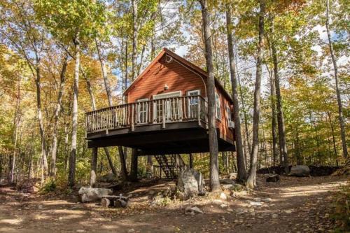 Stoneham House | Maine Treehouse-The Spruce Suite