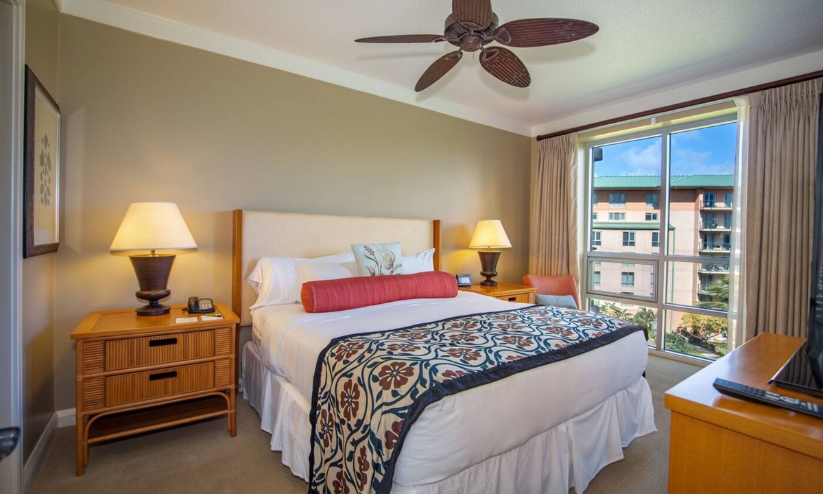 Honokowai Hotel | Maui Magic: Short Drive to Kaanapali Beach. Onsite Pool w/Water Slides, Parking