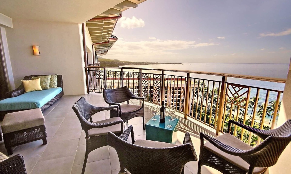 Kaanapali Villa | Maui Resort Rentals: Hyatt Residence Club – 2BR Oceanfront Upper Floor VIlla