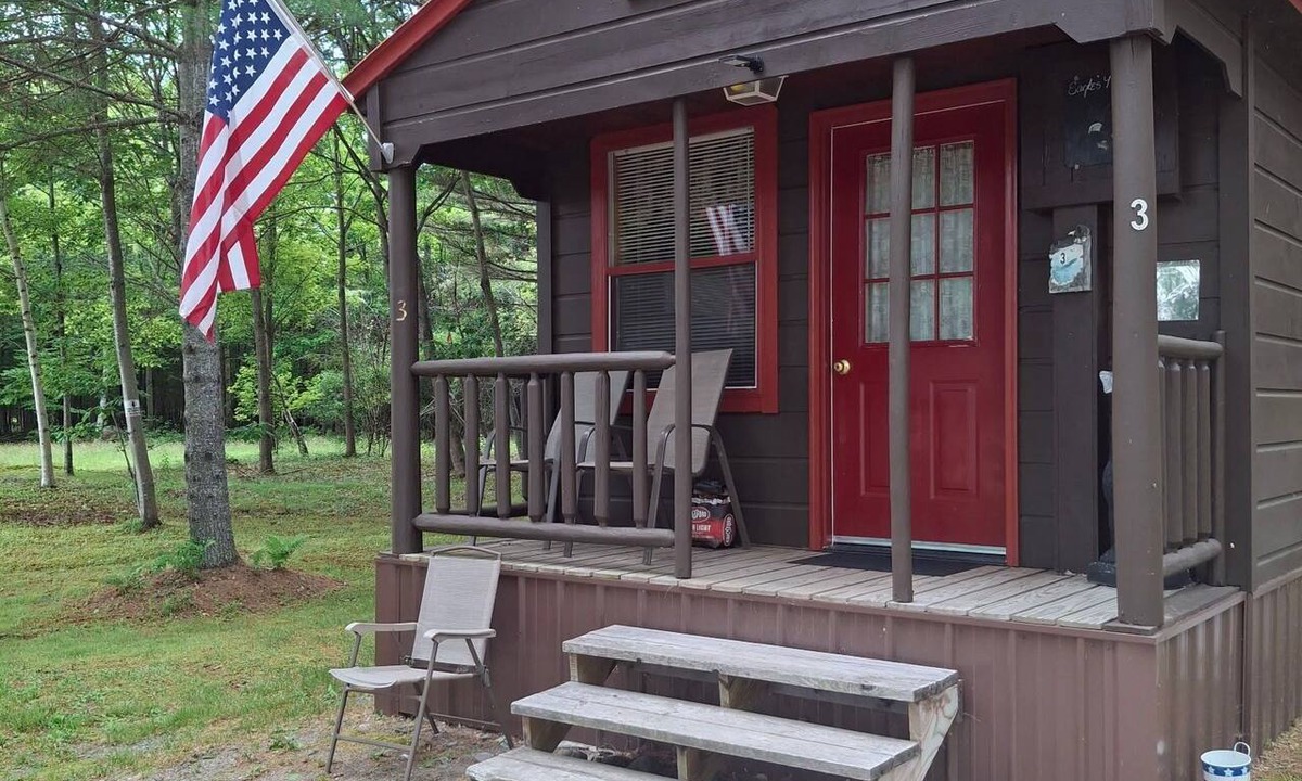 Howland Cabin | Merrill Brook Cabins - Cabin 3 - Eagles' Nest