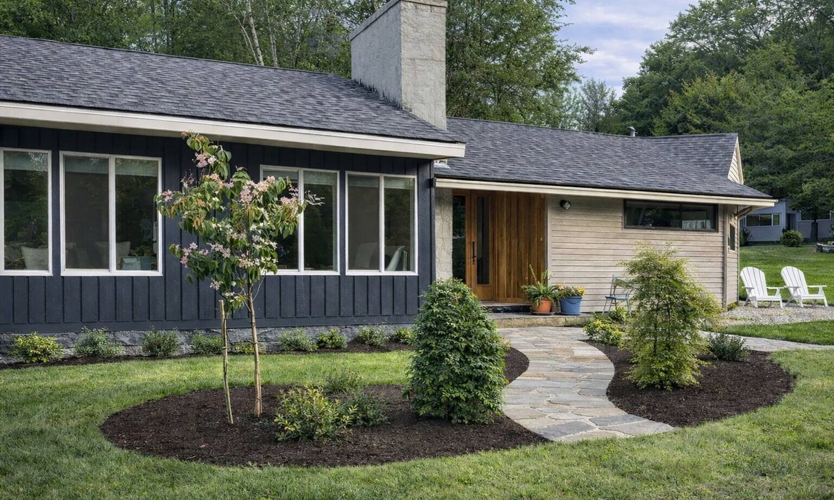 Rockport House | Mid-century modern walk to the ocean, restaurants, and shops! Maine Coast!