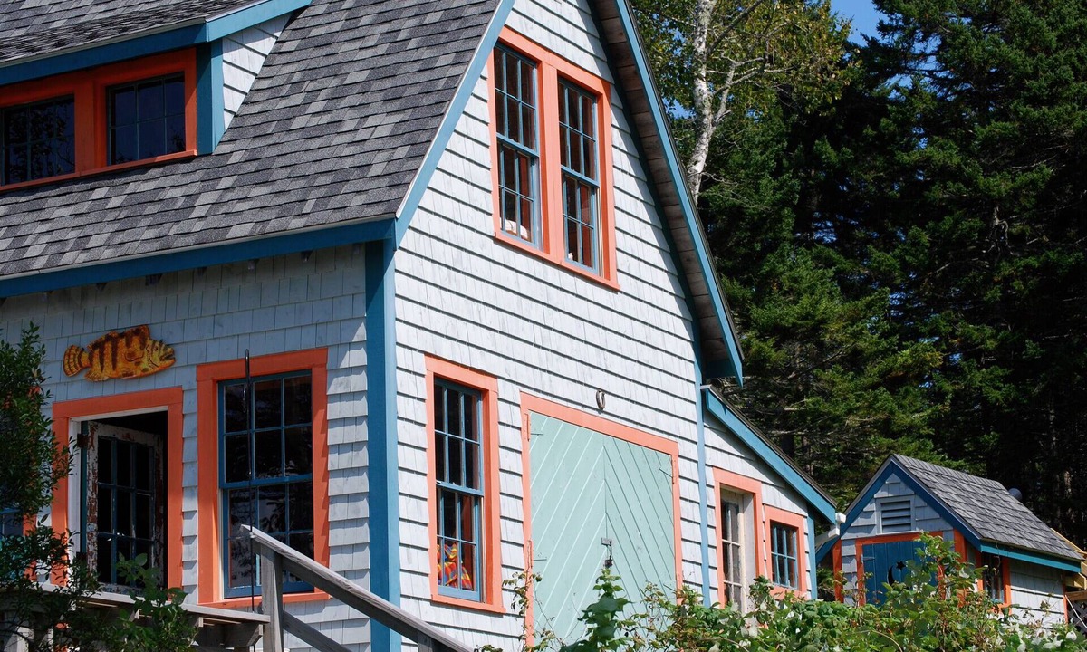 Isle of Springs Cabin | Mid-Coast Maine Island Boathouse: a Kayaker's Dream.