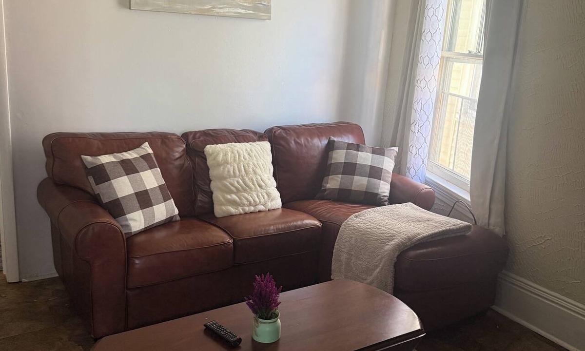 Albright Apartment | Modern 2BR in the Heart of Elmwood Village