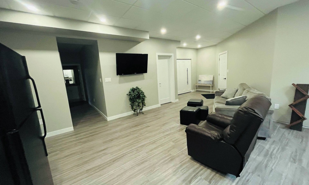 Brandon Apartment | Modern Basement Suite