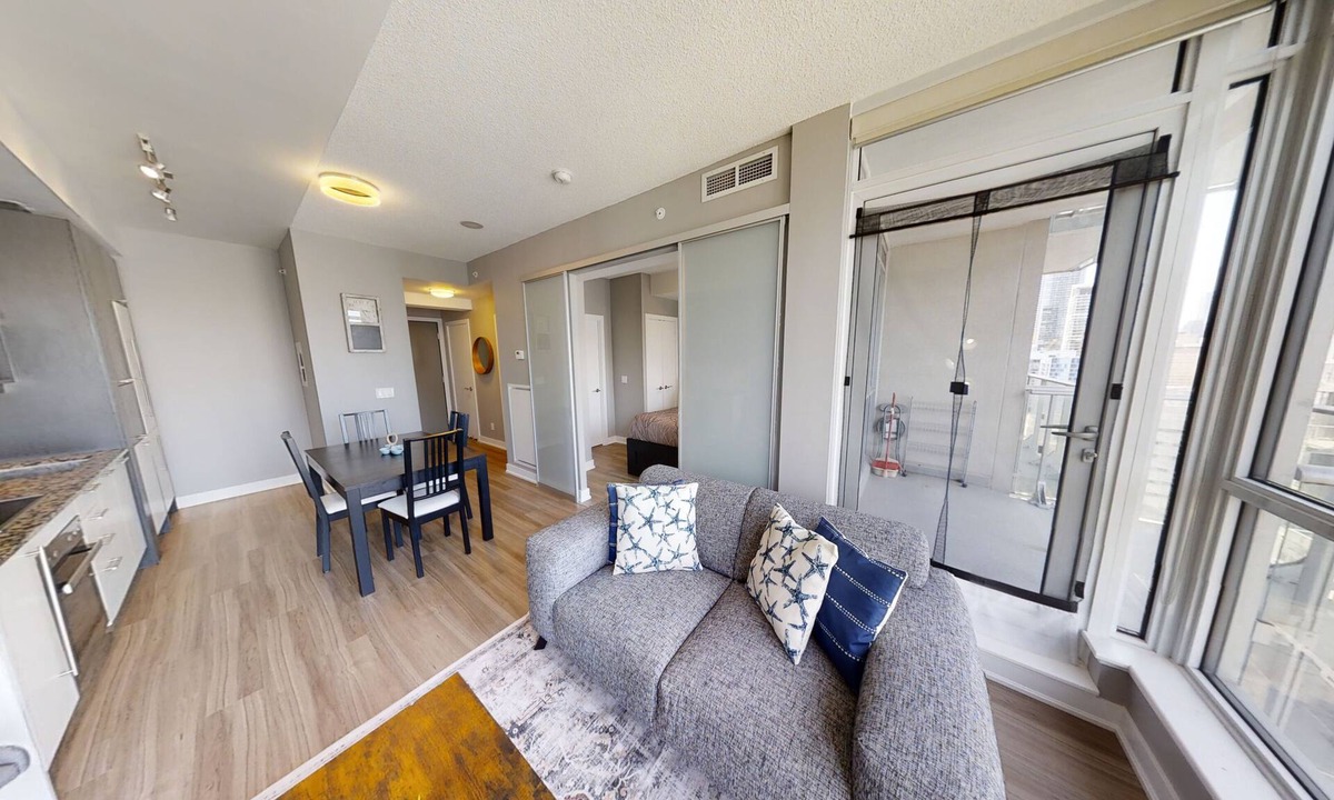 Scarborough Apartment | Modern Central Studio Condo in DT Toronto