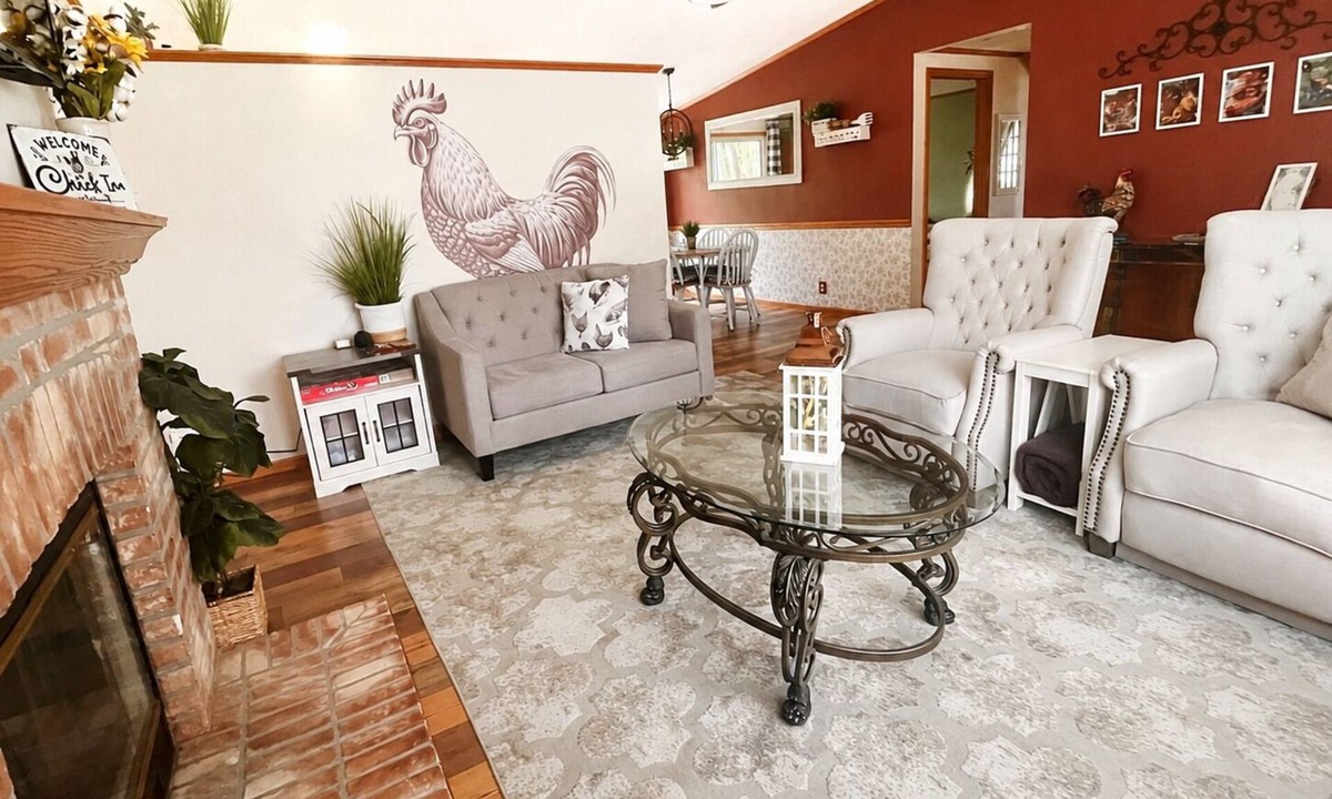 Afton House | Monkey Island Water View House by Public Boat Ramp - KAYAKS INCLUDED - sleeps 6