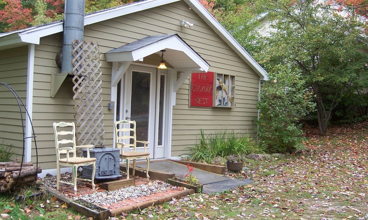 Stony Creek Cottage | Moon Shadow Lodge: An Adirondack Retreat