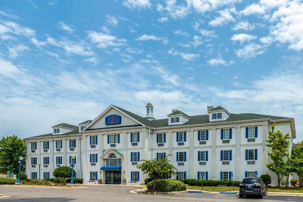 Shreveport Hotel | Motel 6-Shreveport, LA