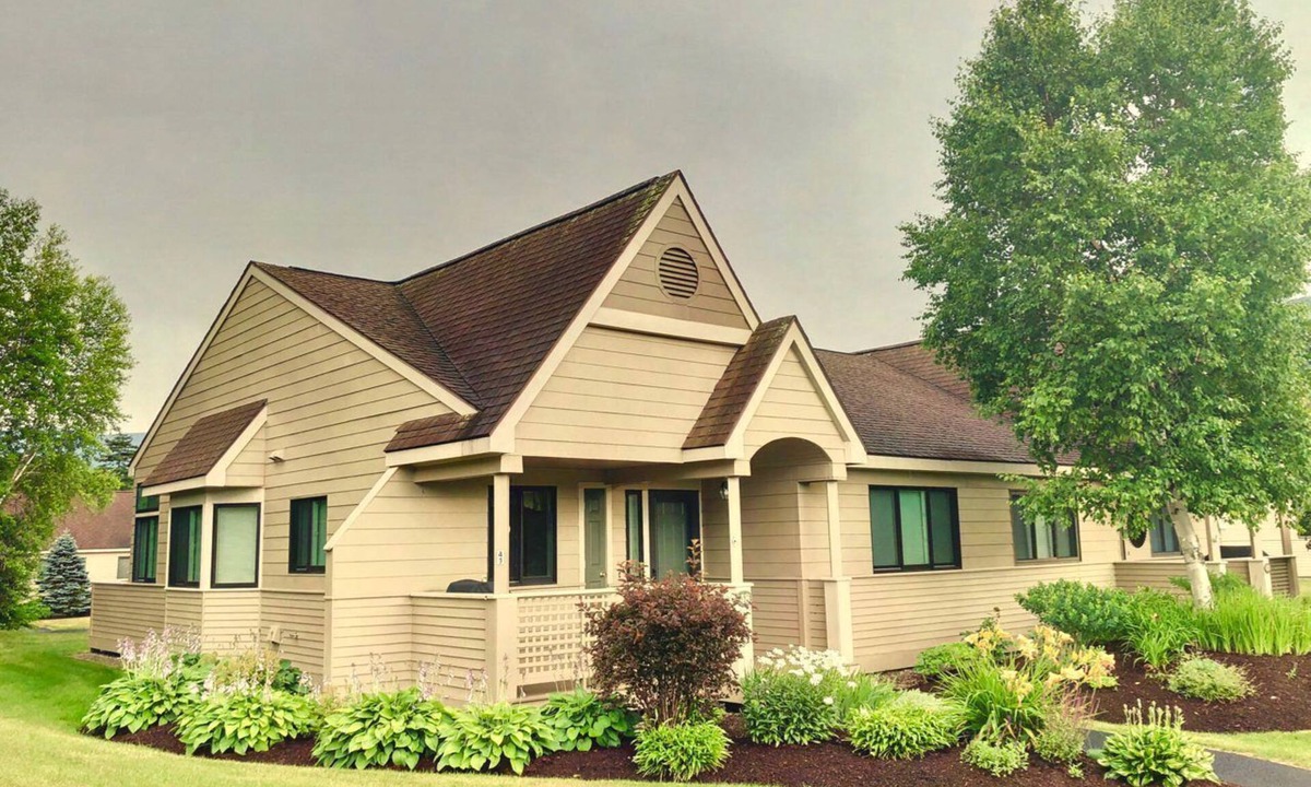 Carroll Cabin | Mount Washington Cabin near a Golf Course for a NH vacation