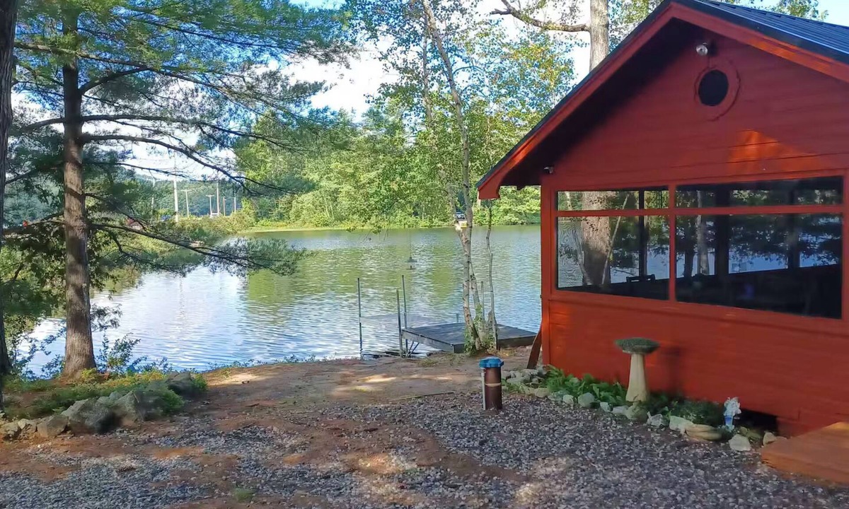 Bridgton Cabin | Mountainside Lake Cabin - Summer on Moose Pond