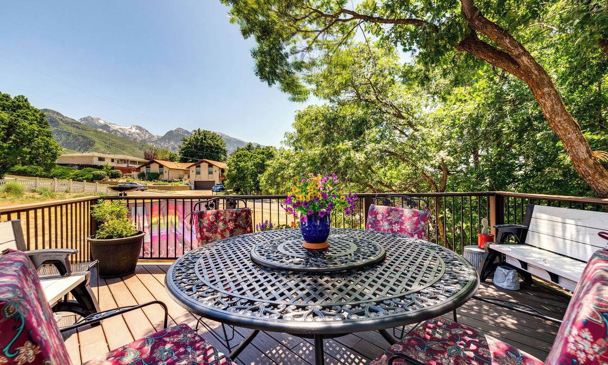 Cottonwood Heights Apartment | Mtn-View SLC Escape! Explore Trails & Lakes
