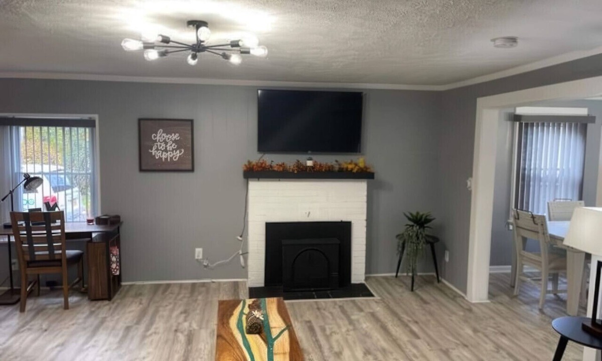 Sea Breeze House | N/Lake Ontario - 3BR Home Near Beach & Seabreeze