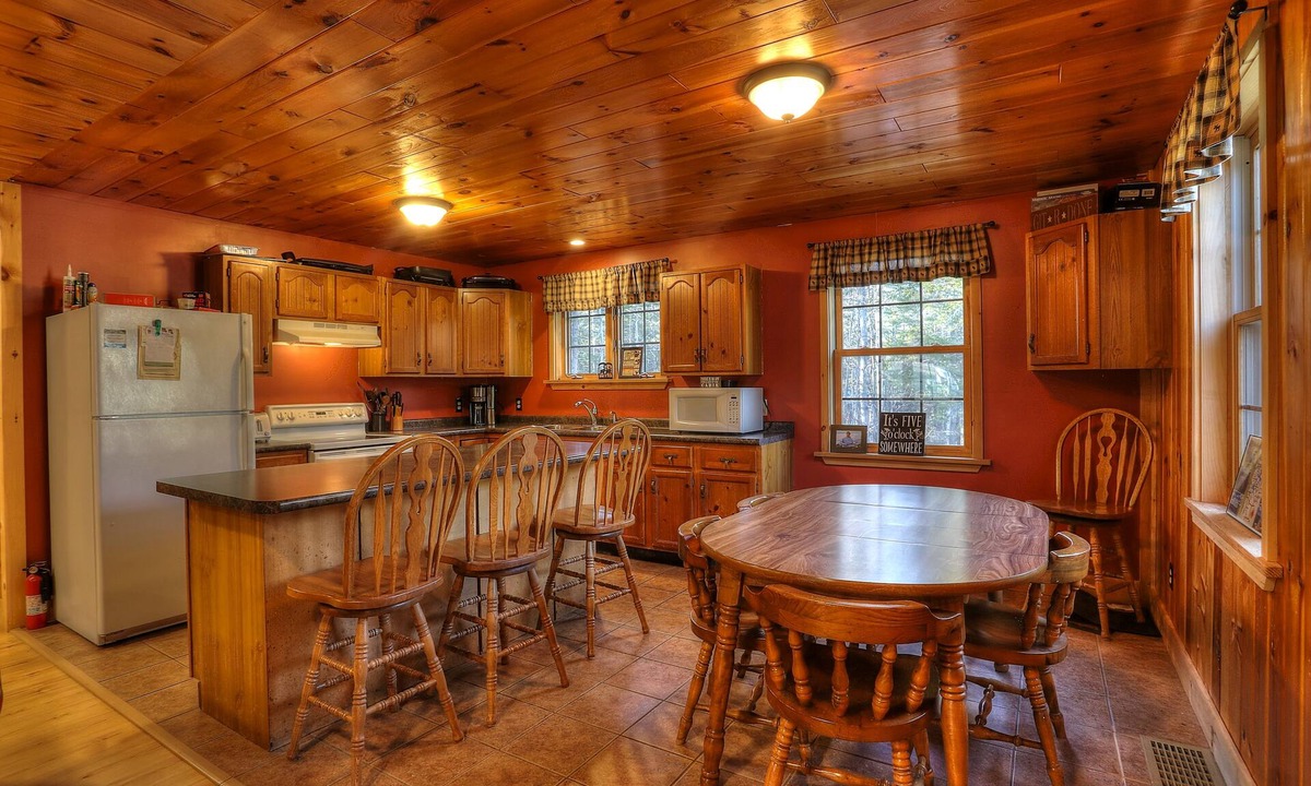 Rangeley Plantation House | Nelson Estate - ATV and snowmobile access!