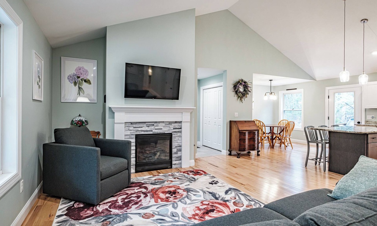 Freeport House | NEW! Charming 2-Bedroom in Beautiful Freeport!
