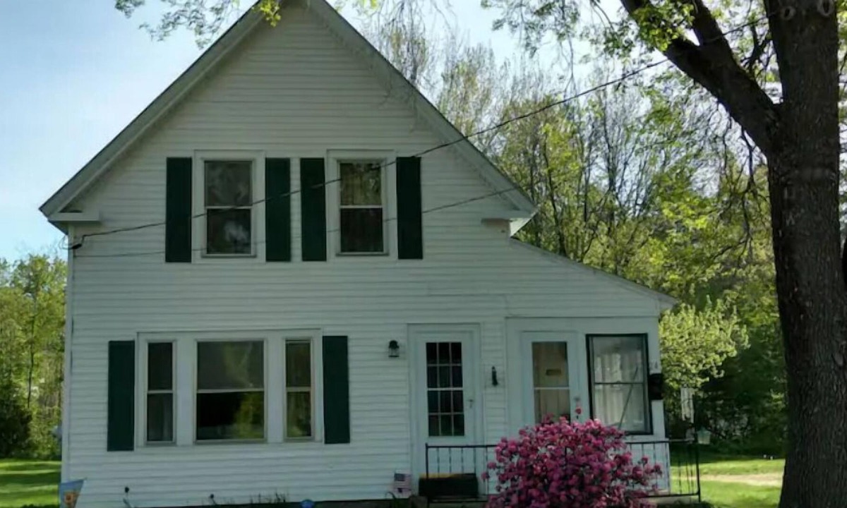 Fryeburg House | New Englander in Historic Village