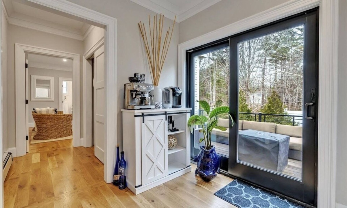 Cape Porpoise House | New home in Cape Porpoise center w/guest house!