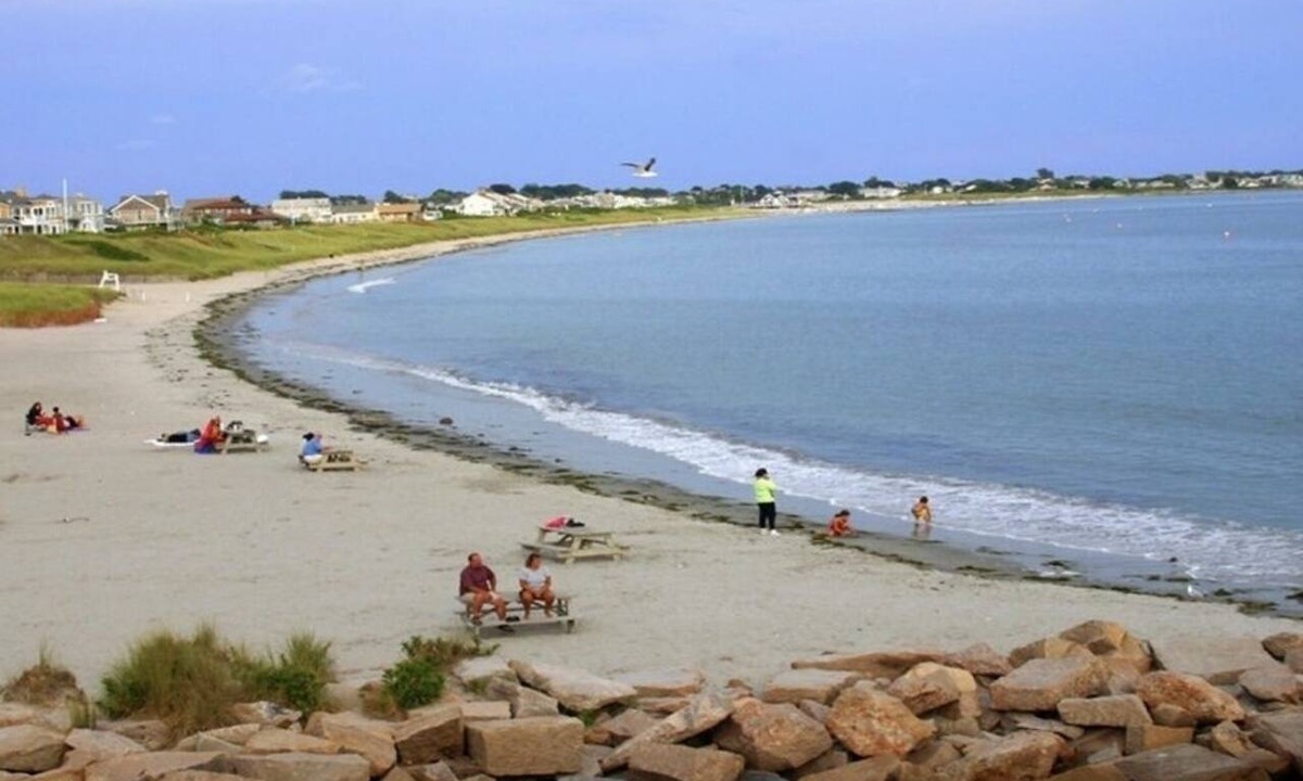 Point Judith House | NEW! Saltaire Retreat - Walk to Beach - Beautiful Sand Hill Cove