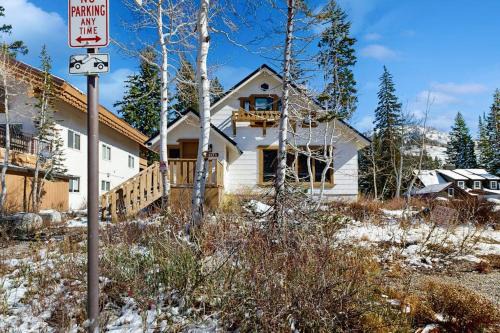 Salt Lake Mountain Resorts House | Newly remodeled ski-in - ski-out cabin with washer & dryer new kitchen - walk to lifts