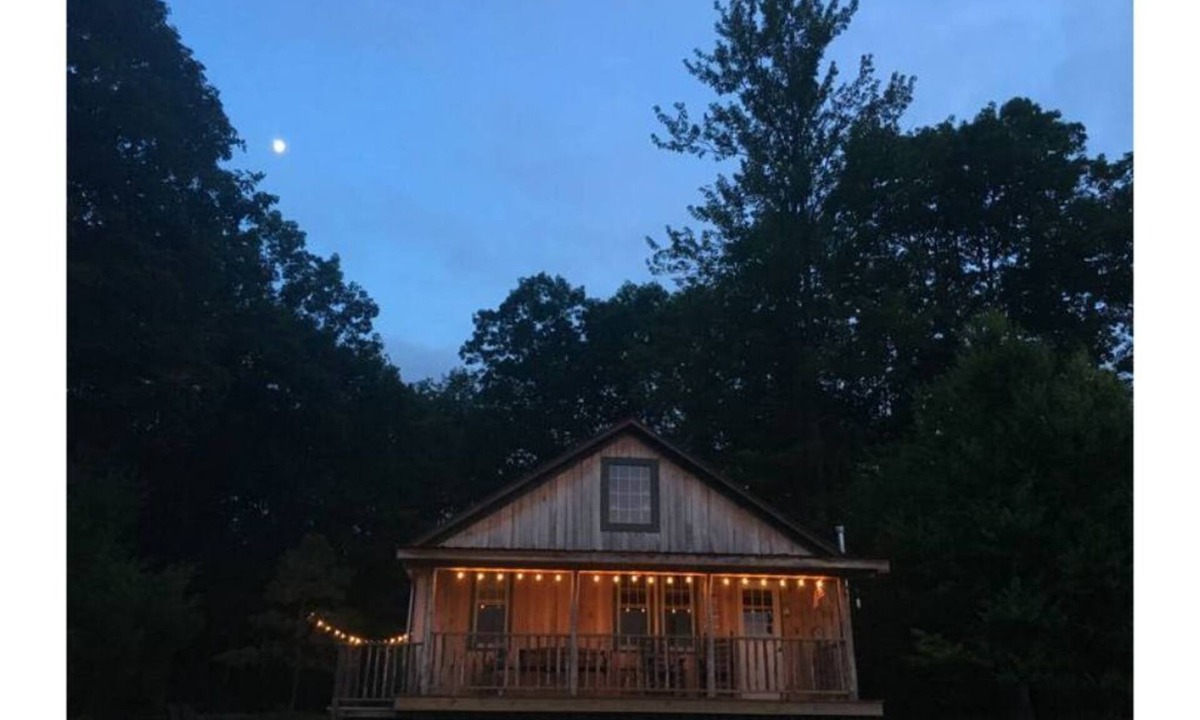 Drifting Cabin | North Star Cabin at Oak Mountain Hideaway