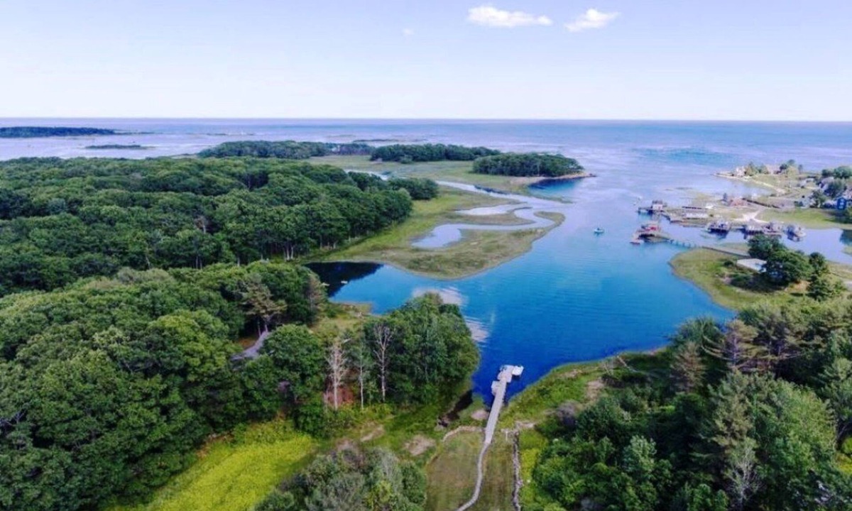 Kennebunkport House | NOTHING LIKE IT! STUNNING, PRIVATE ESCAPE W/OCEAN FRONT VIEWS & PRIVATE DOCK.