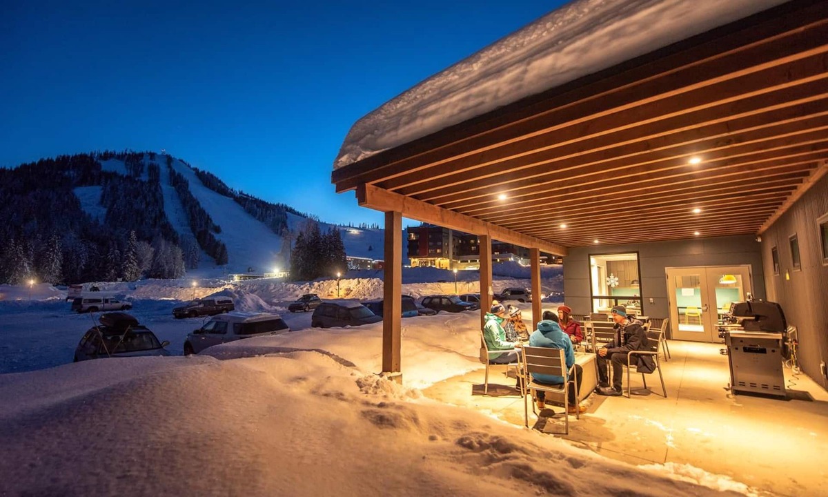 Rossland Hostel | Nowhere Special Hostel