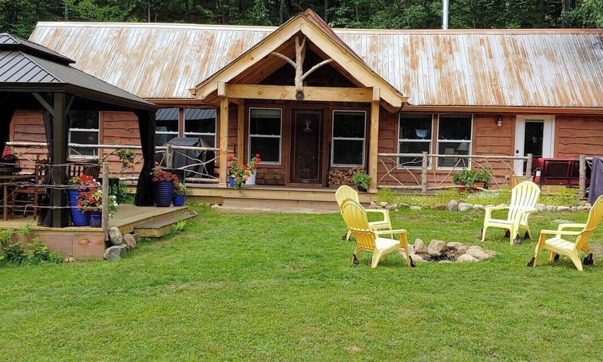 Stony Creek Cabin | Oakenshield Cabin at GreenMan Farm