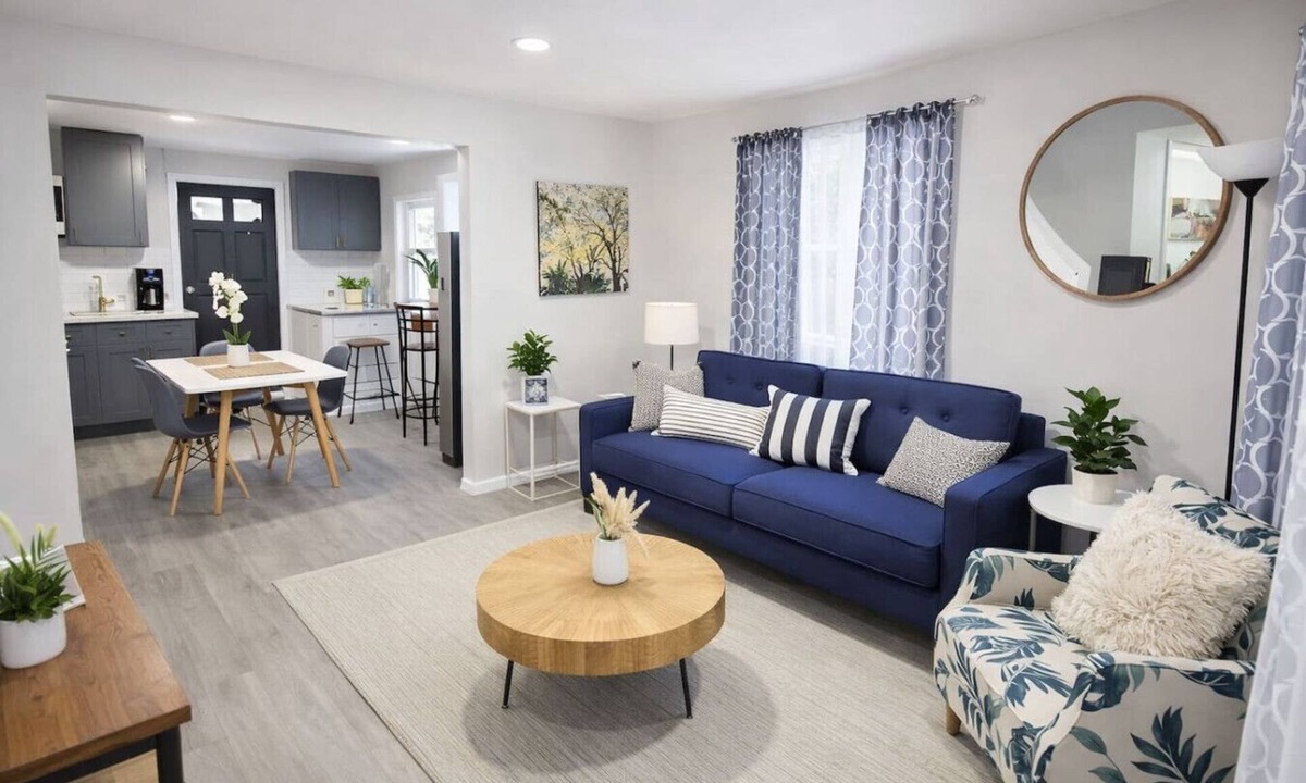 Oakwood Village House | Oakwood Family Friendly King bed