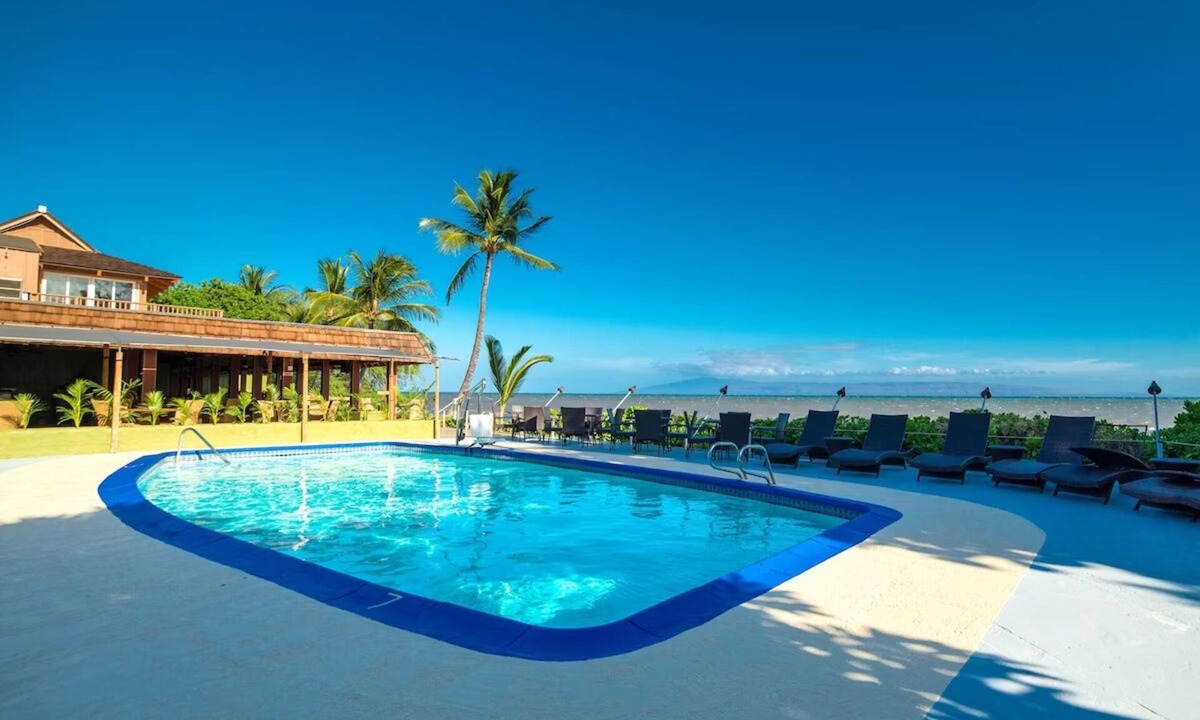 Kaunakakai House | Ocean Front Suite: with Seating Area and Balcony, Outdoor Pool, Pets Are Welcome
