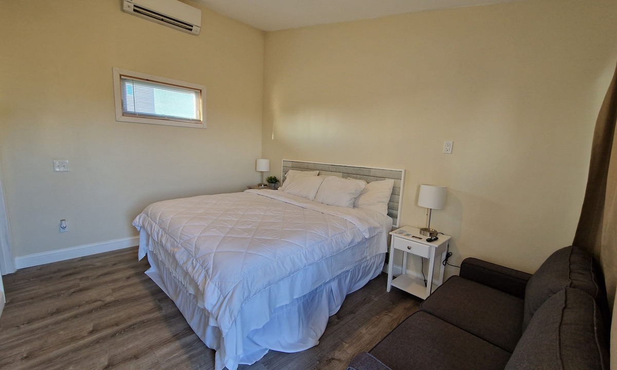 Misquamicut Hotel | Ocean View Westerly