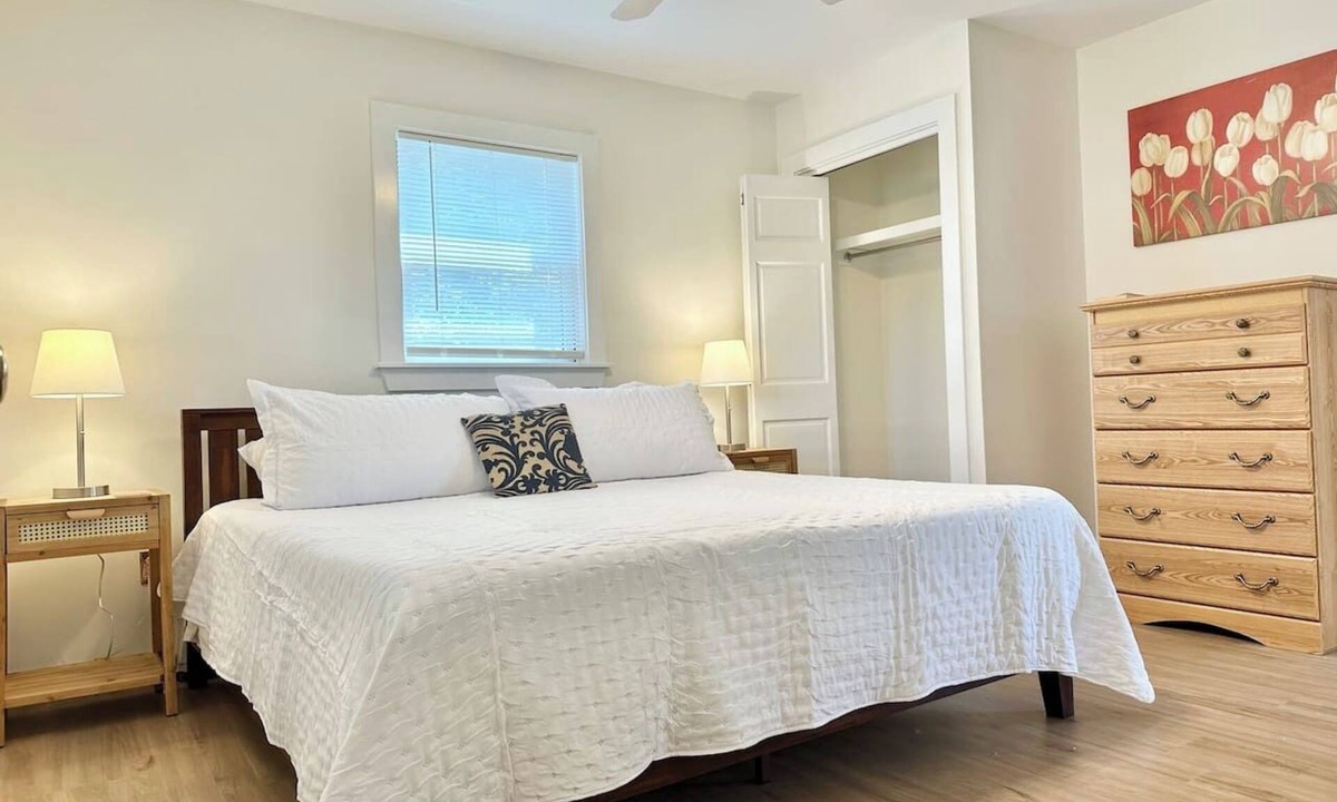 Bernard Cabin | Oceanfront Cabin `Seaside` 2 Bed 2 Bath