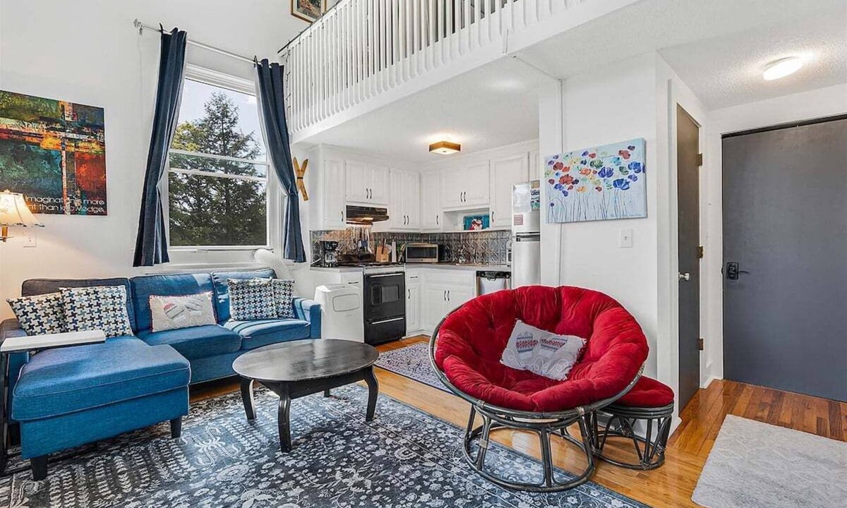 Bethel Condo | Opera House Loft 25 - Bethel Village
