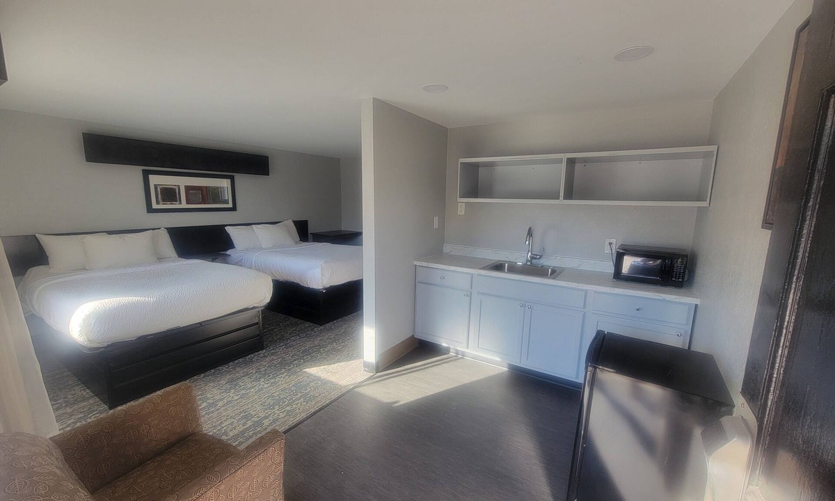 Spring Brook Hotel | Orchard Park Motel
