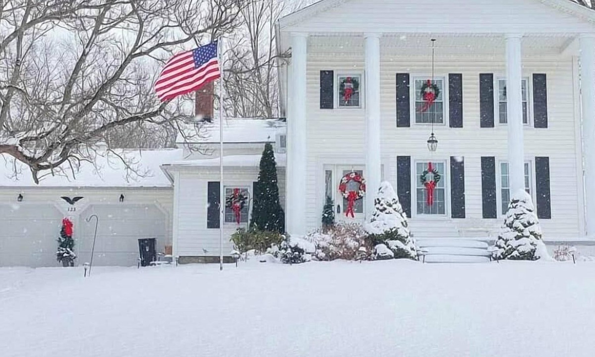 Greenville House | PA Country Colonial (1870 Historic on 5 Acres)