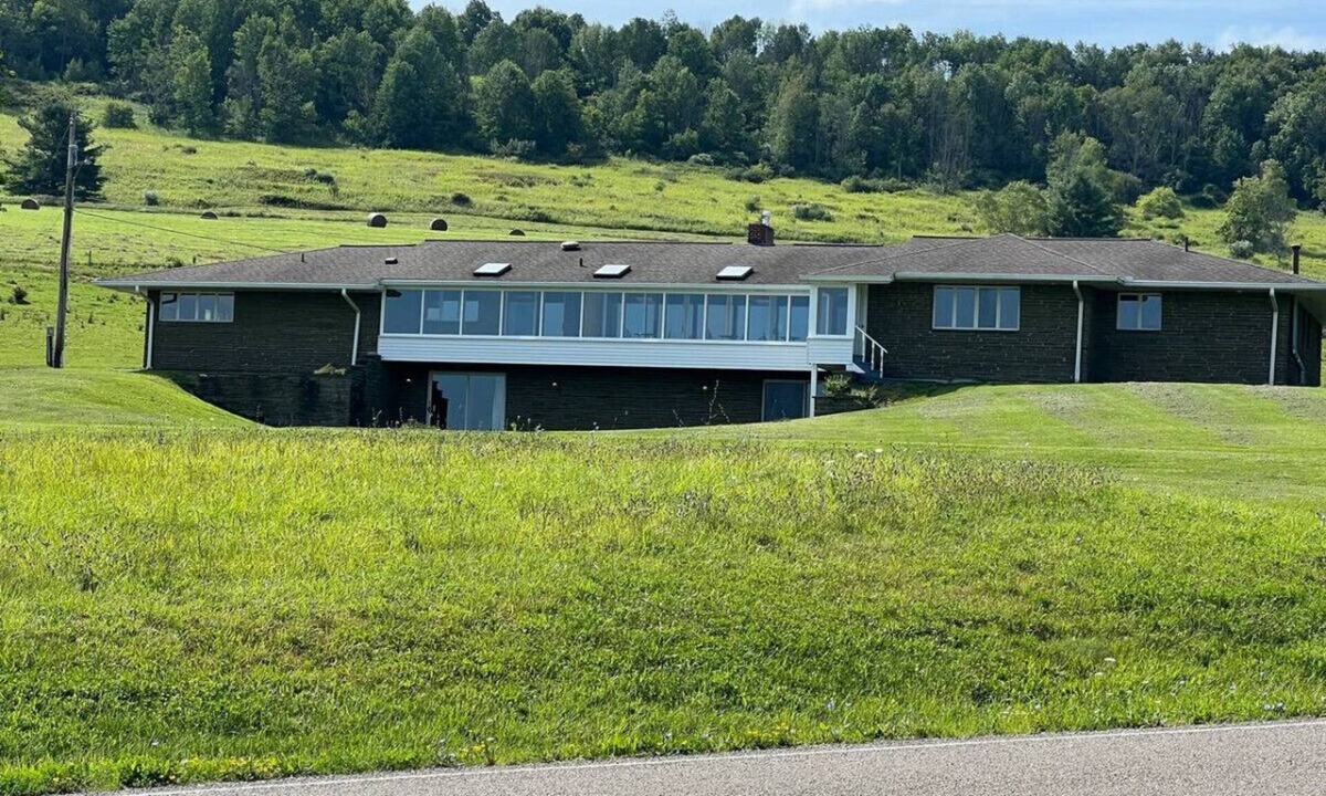 Wellsboro Cabin | Pastoral 2BDR near Trails | Firepit + Game Room