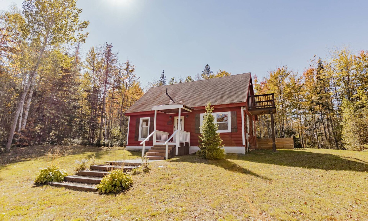 East Central Franklin Cabin | Peaceful, Cozy Cabin Getaway - 4 Season Cabin