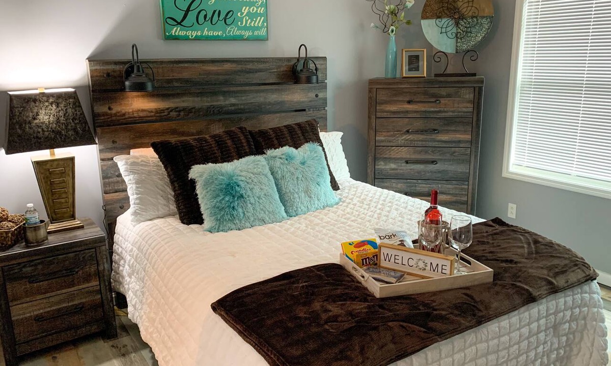 Galena Apartment | Peaceful Getaway - Close to Everything