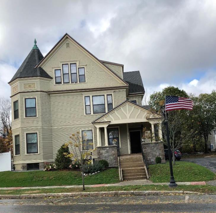 Auburn Bed & Breakfast | Penley House Bed & Breakfast