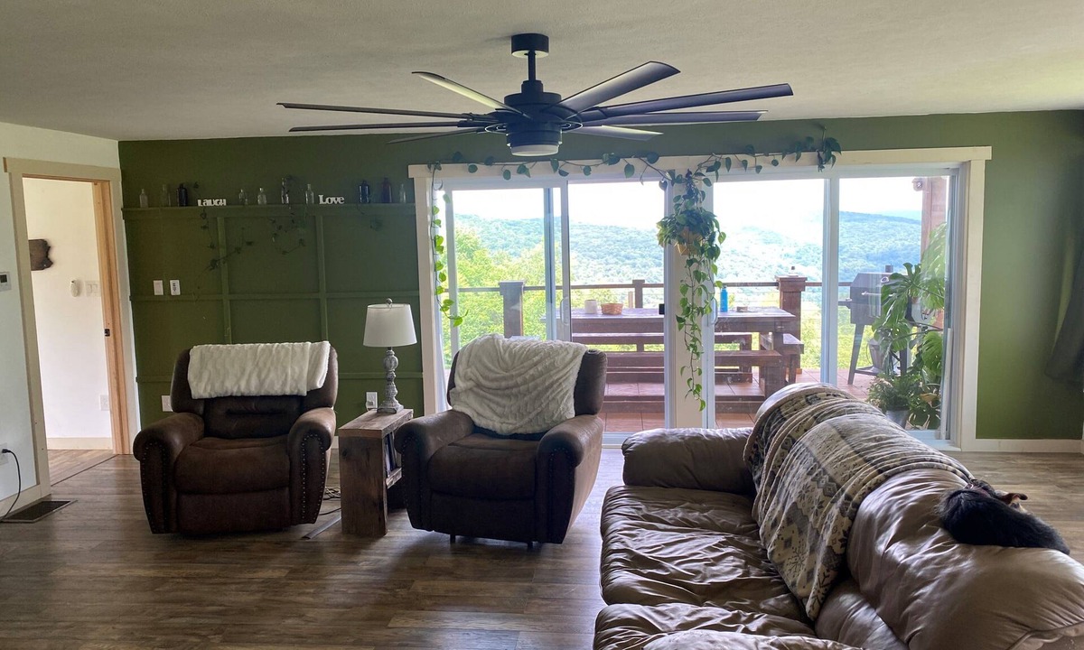 Russell House | Perfect 4-bedroom house in welcoming Russell with a breathtaking view