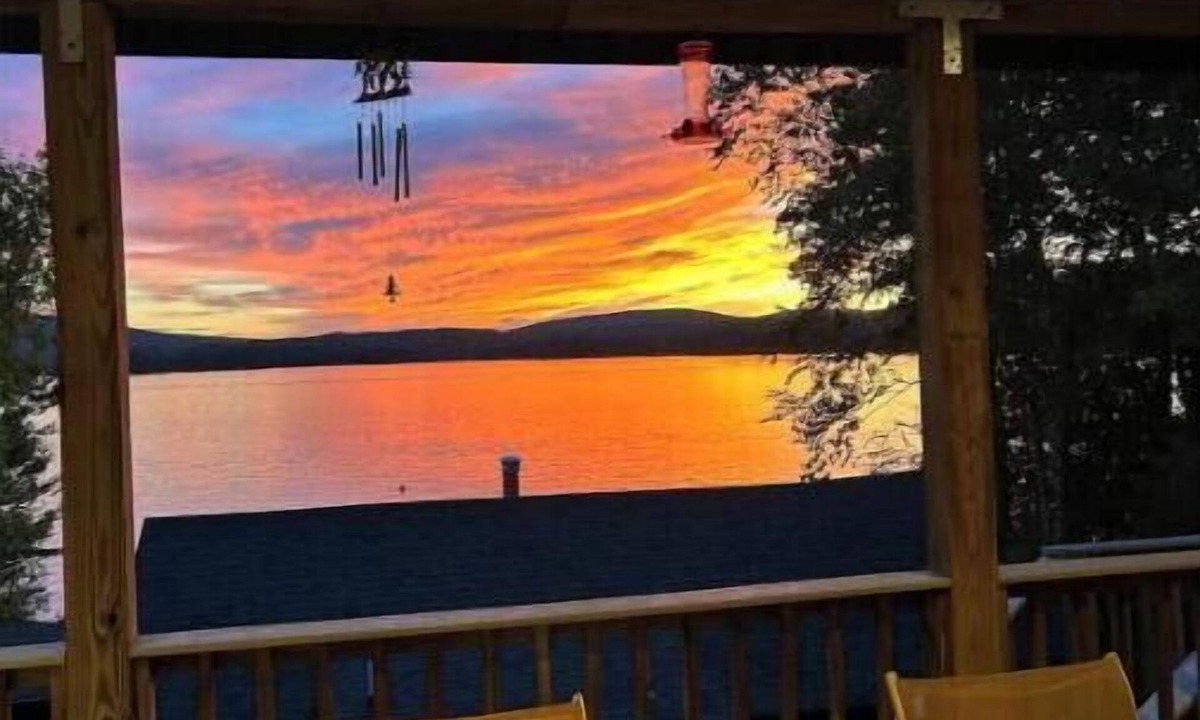 Ellsworth Cabin | Picturesque Loft on Branch Lake near Acadia National Park