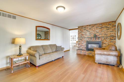Pineville House | Pineville Home w/Fire Pit < Half-Mi to Elk River!