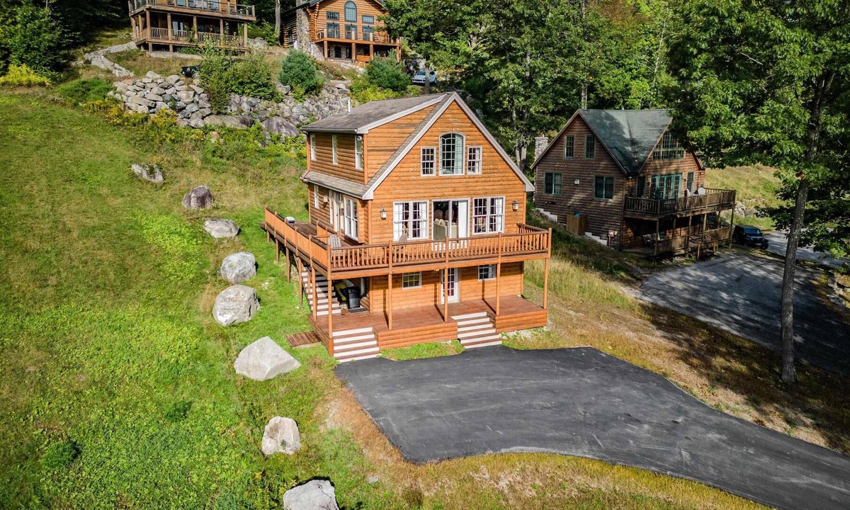 Bridgton Cabin | Pleasant Mt Log Cabin, Near Lakes & Boat Launches